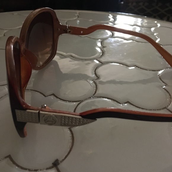 Brown oversized sunglasses Sunnies Shades - Picture 4 of 7